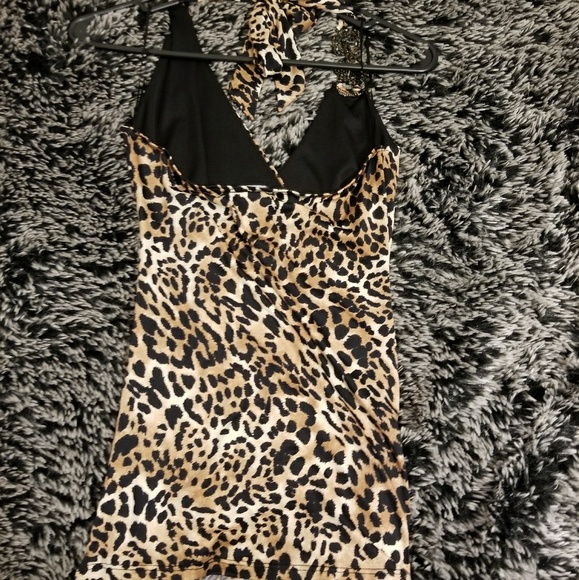 Cheetah print halter top - Picture 2 of 4